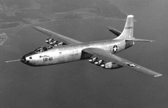 トイガン elemai48Vfan&2battery&BURTLE AIRCRAFT XL 1/72 scale Martin XB-48 - early jet bomber project in